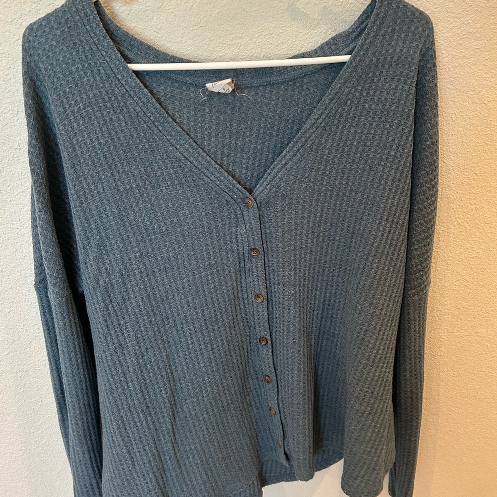 LAWLESS Textured Knit Cardigan in Blue